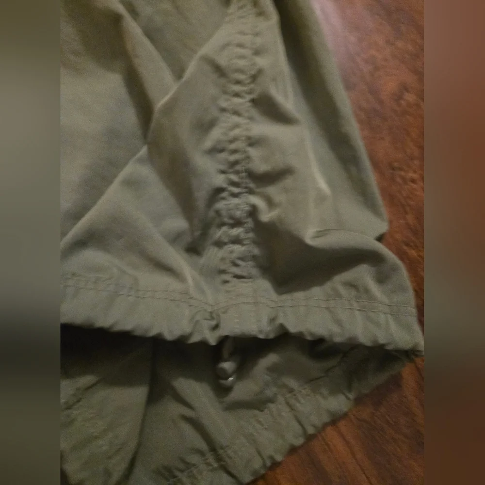 Aerie Offline Green Baggy Wide Leg Lightweight Pants Small - Picture 7 of 10